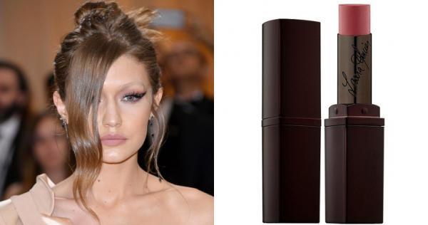 特搜2017「红毯巨星唇彩」懒人包！网友：莉莉根本是洋娃娃啊