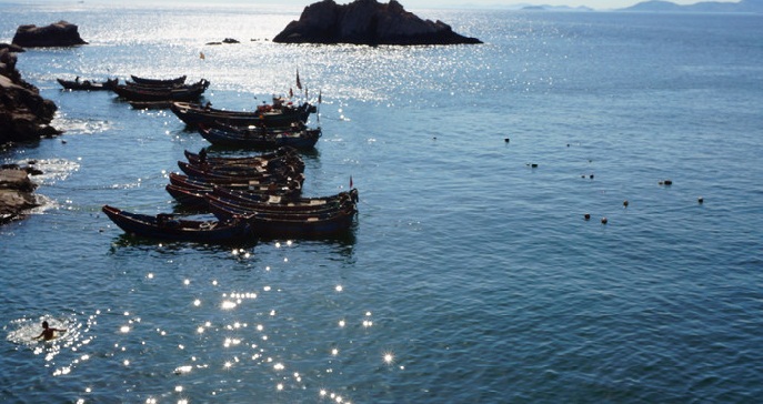 山与海之间有一个地方,穿梭山与海与城之间