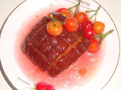 高柳新蝉，池荷榴花，红了樱桃，绿了芭蕉