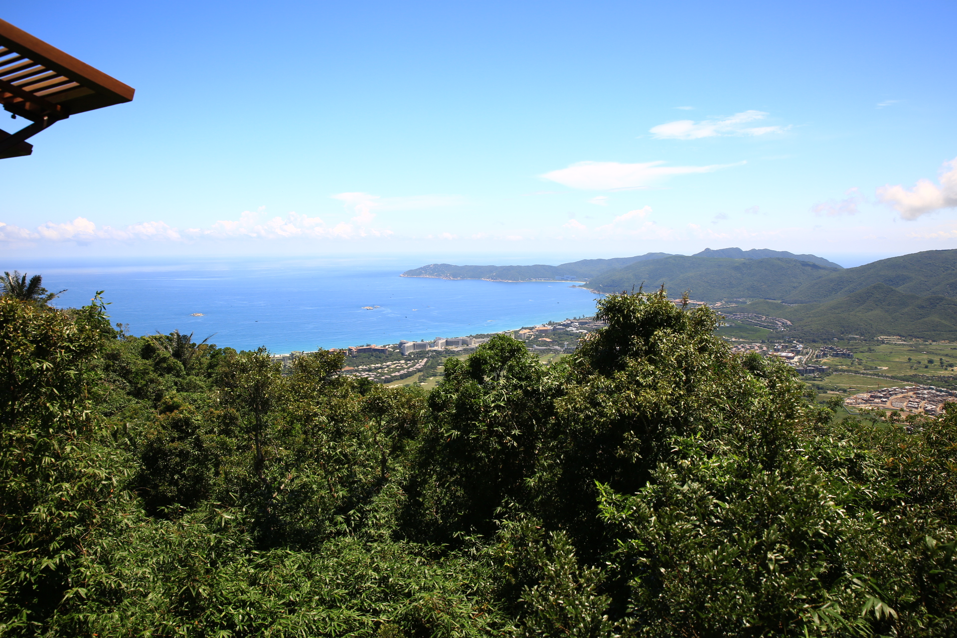 去三亚玩的旅游攻略,错峰去三亚