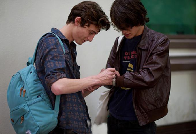 双肩包穿搭夏,夏季双肩包男穿搭