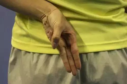 网球双打暗语手势图解,网球双打正确的击球