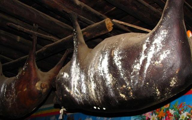 臭猪肉放了30年好吃吗,重口味的猪肉