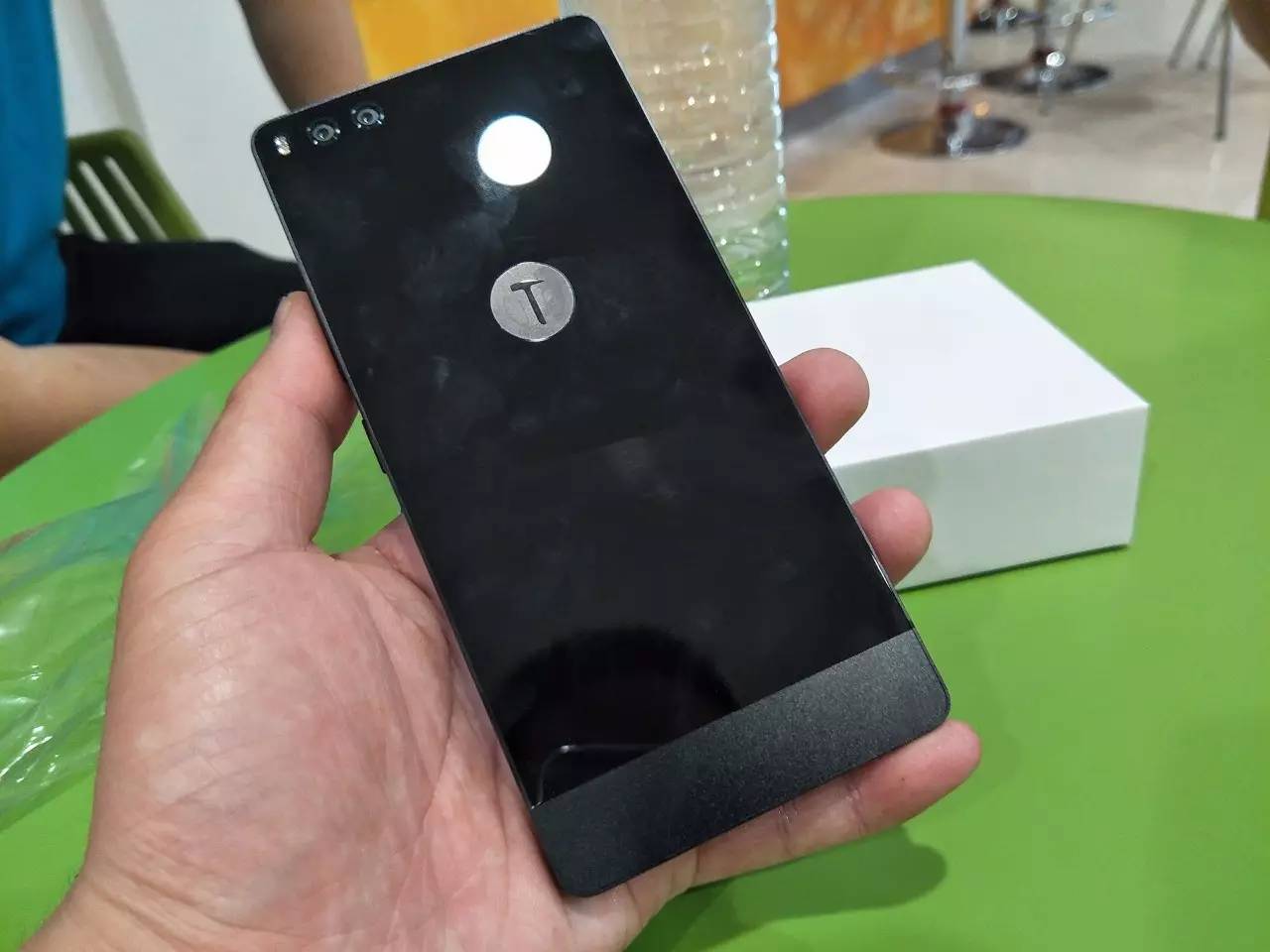 坚果pro价格配置信息一览,坚果pro发布会揭秘时刻