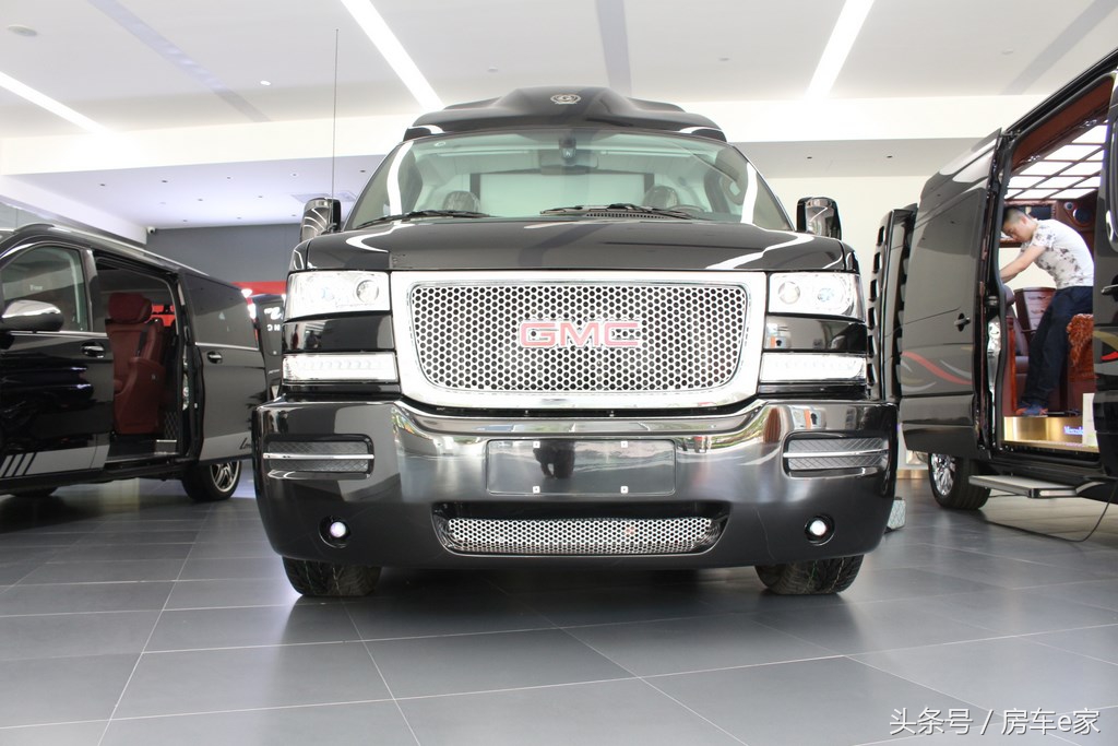 奔驰埃尔法商务车改装房车,gmc和埃尔法房车