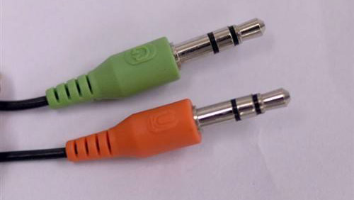 手机耳机的圆孔插头都是通用的吗,耳机插头和手机插口不一样怎么办