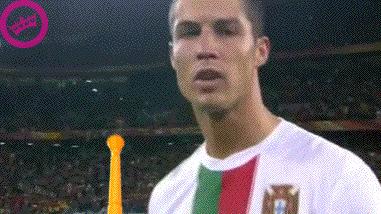 足球十大搞笑进球动图,中国足球过人晃人摔倒gif