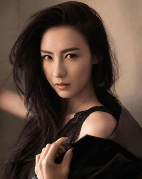 好励志！没上过大学的他们却可以在娱乐圈呼风唤雨