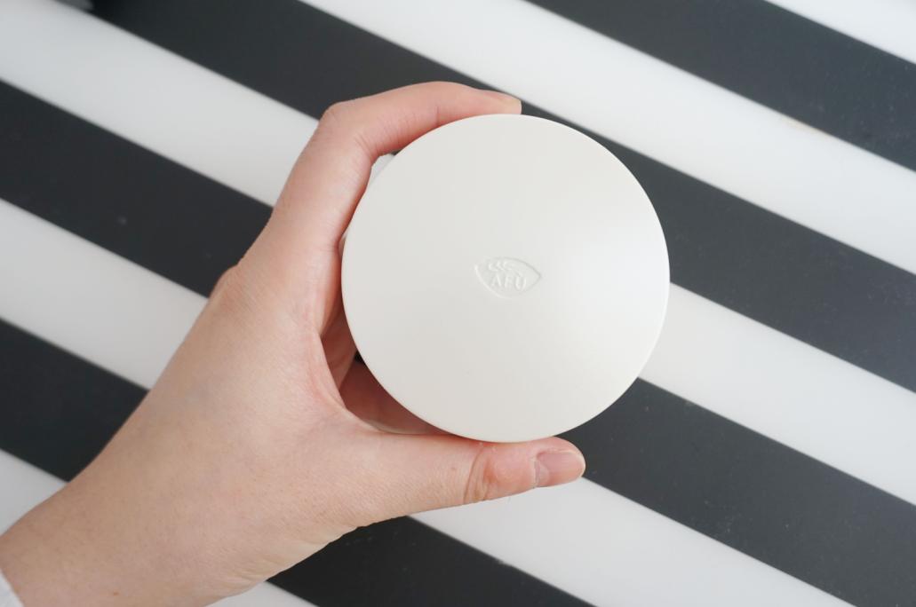 自然纯真才是王道，猫小兔教你打造甜美约会妆