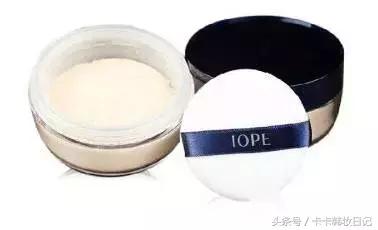 散粉好还是蜜粉饼好用,散粉和蜜粉饼区别