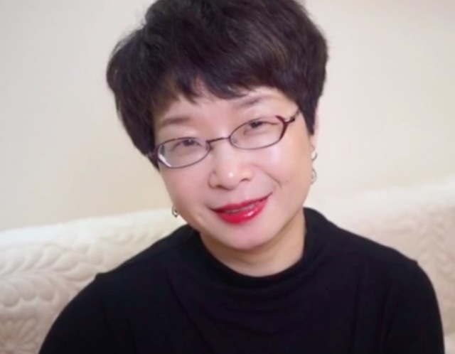 送给妈妈的礼物口红,适合母亲节送的礼物口红