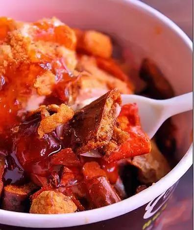 各种各样的冰淇淋怎么吃,吃冰淇淋的样子