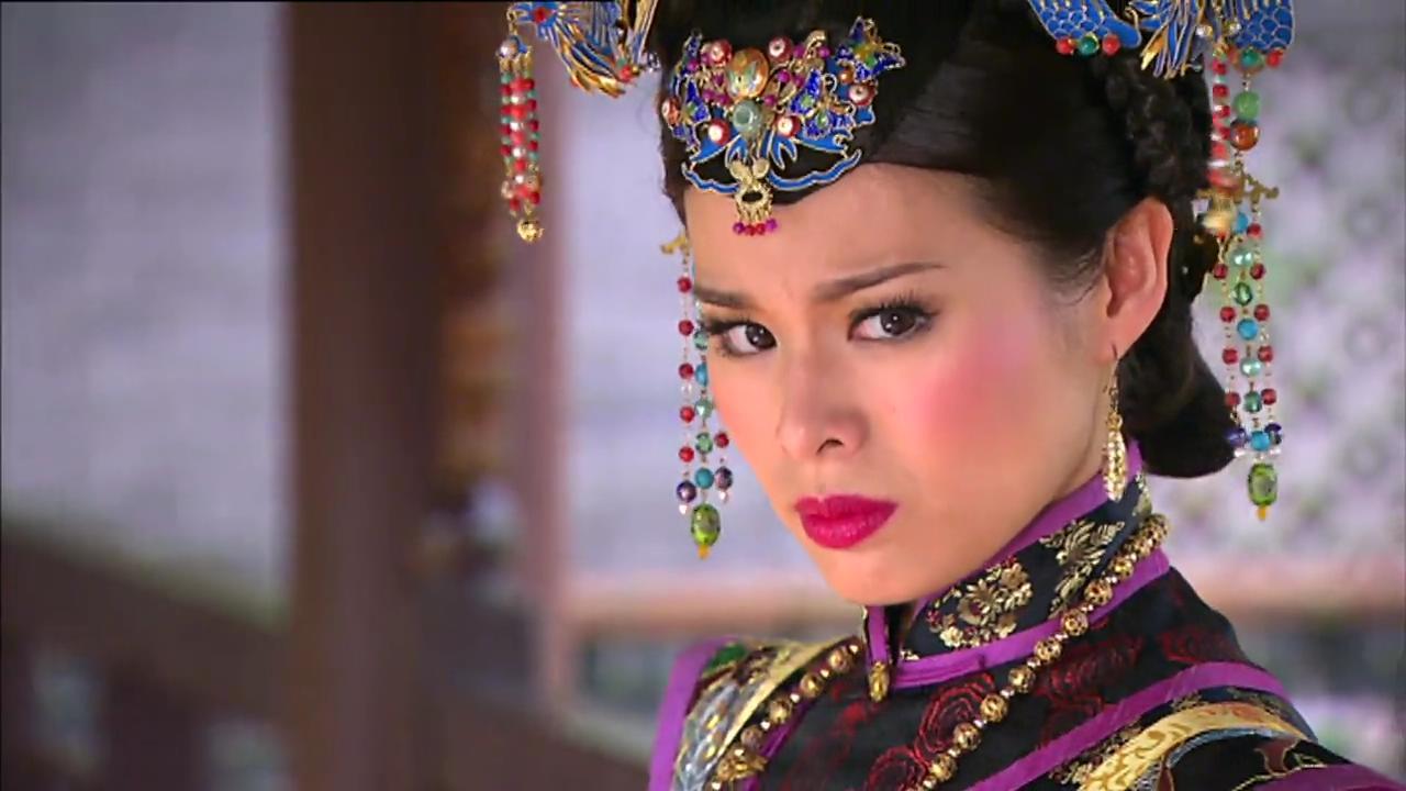 她是道光晚年宠妃，光绪皇帝的奶奶，身后享受无上荣耀