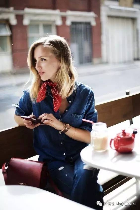 小方巾的时尚搭配,小方巾怎么系有高级感