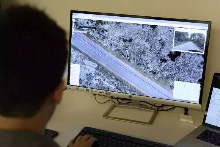 服务英雄联盟、魔兽等游戏的捞月狗获4000万融资；电商网红经纪公司星游娱乐获8000万投资