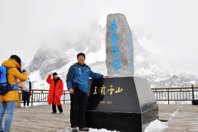 玉龙雪山纳西人心中的神山,玉龙雪山是当地纳西族的神山