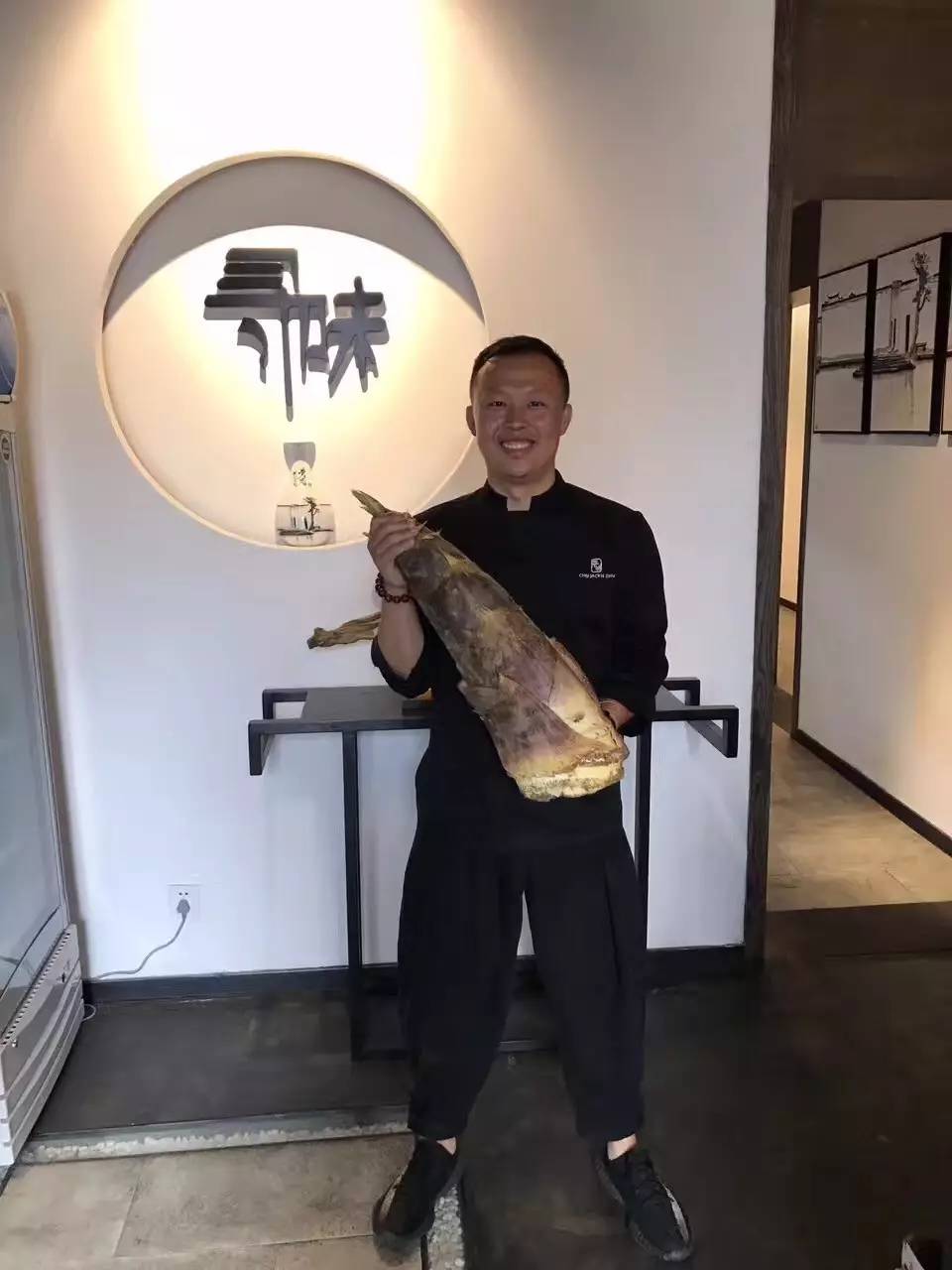 6张桌子,2个包厢,城南这家连导航都搜不到的私房小馆子,却藏着《食神》级别的蛋炒饭……