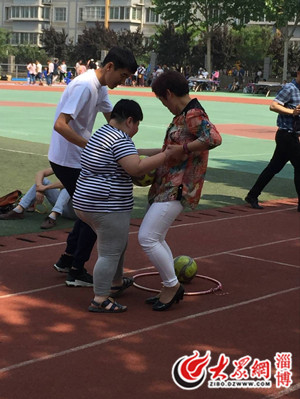 幼儿园足球嘉年华展示大会开幕式,淄博城市少儿足球联赛
