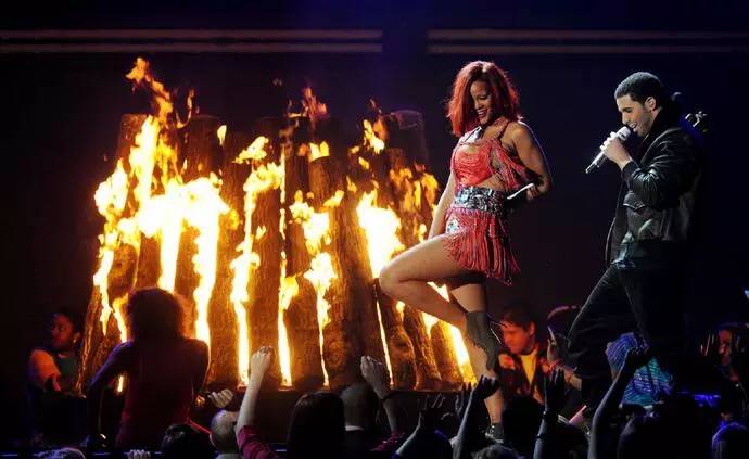 如果你也热爱音乐，至少不要错过这场白来的“法式大餐”