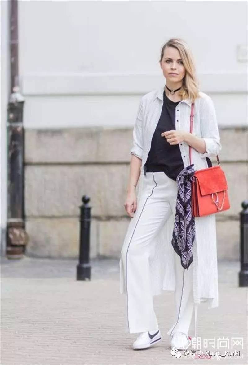 丝巾如何修复包带,包包带坏了如何用丝巾修复