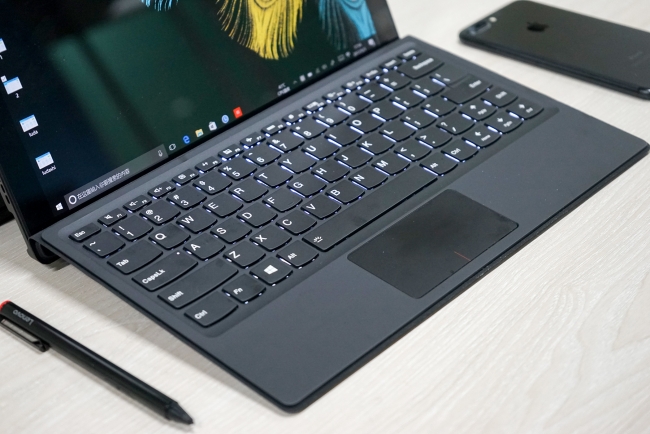 实力派二合一联想MIIX5Plus评测