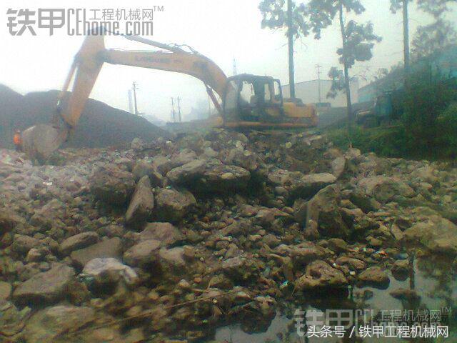 柳工130挖机优点缺点,柳工915e挖掘机缺点