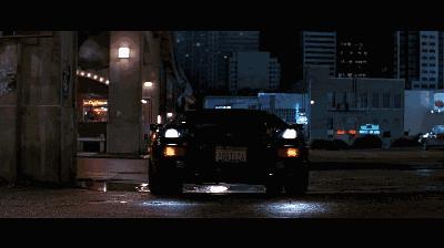 要不是导演*拍偷**女明星，这个很多人心目中的经典画面就不复存在了