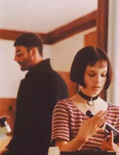 女明星把它宠上了天，一年四季走哪儿带它！