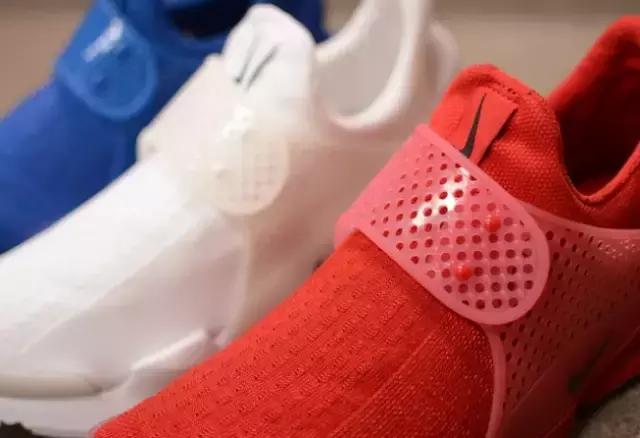 袜子当鞋子穿的视频,袜子能不能当鞋子穿