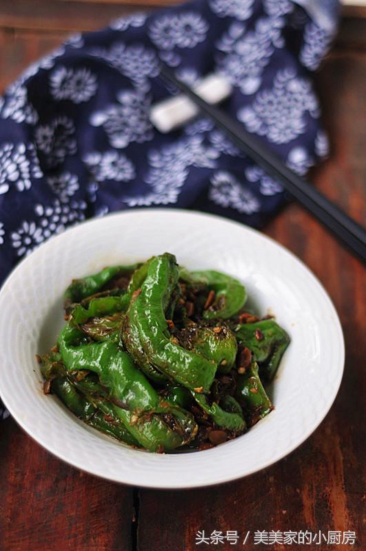 今天这道菜有点重口味,湖南妹子的最爱哦,你敢吃吗