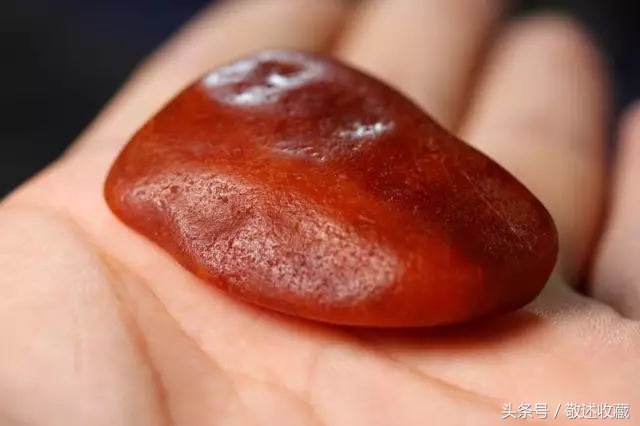 蜜蜡上有黑点怎么去掉,蜜蜡上有黑点怎么消除