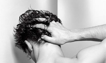 细软发质拉直容易翘,细软卷头发怎么烫成粗硬直发