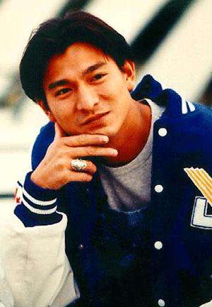 他被称为中国三观最正的巨星！曾因拒签五年合约而被TVB雪藏