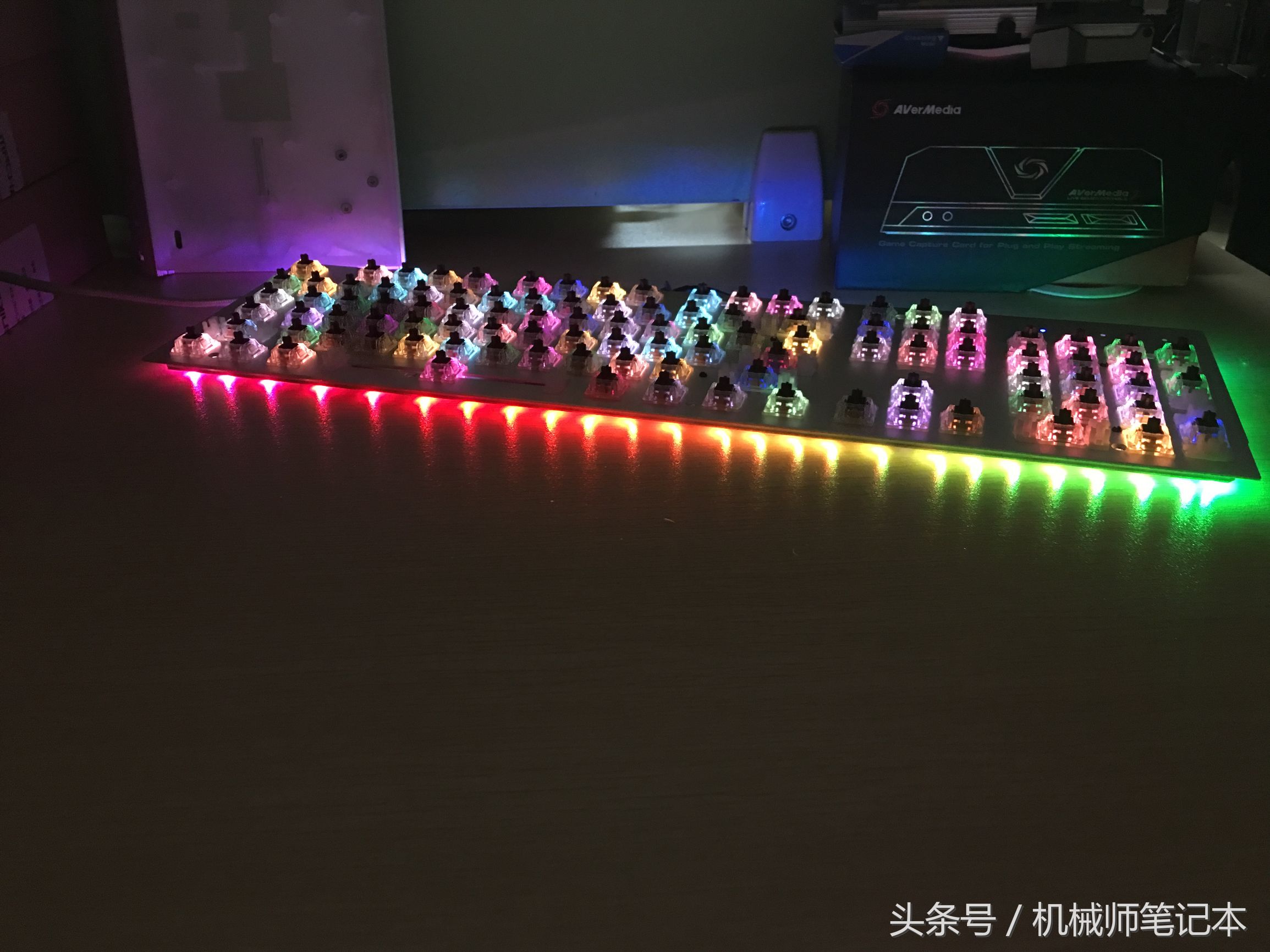 机械键盘白光版测评,cherry机械键盘推荐