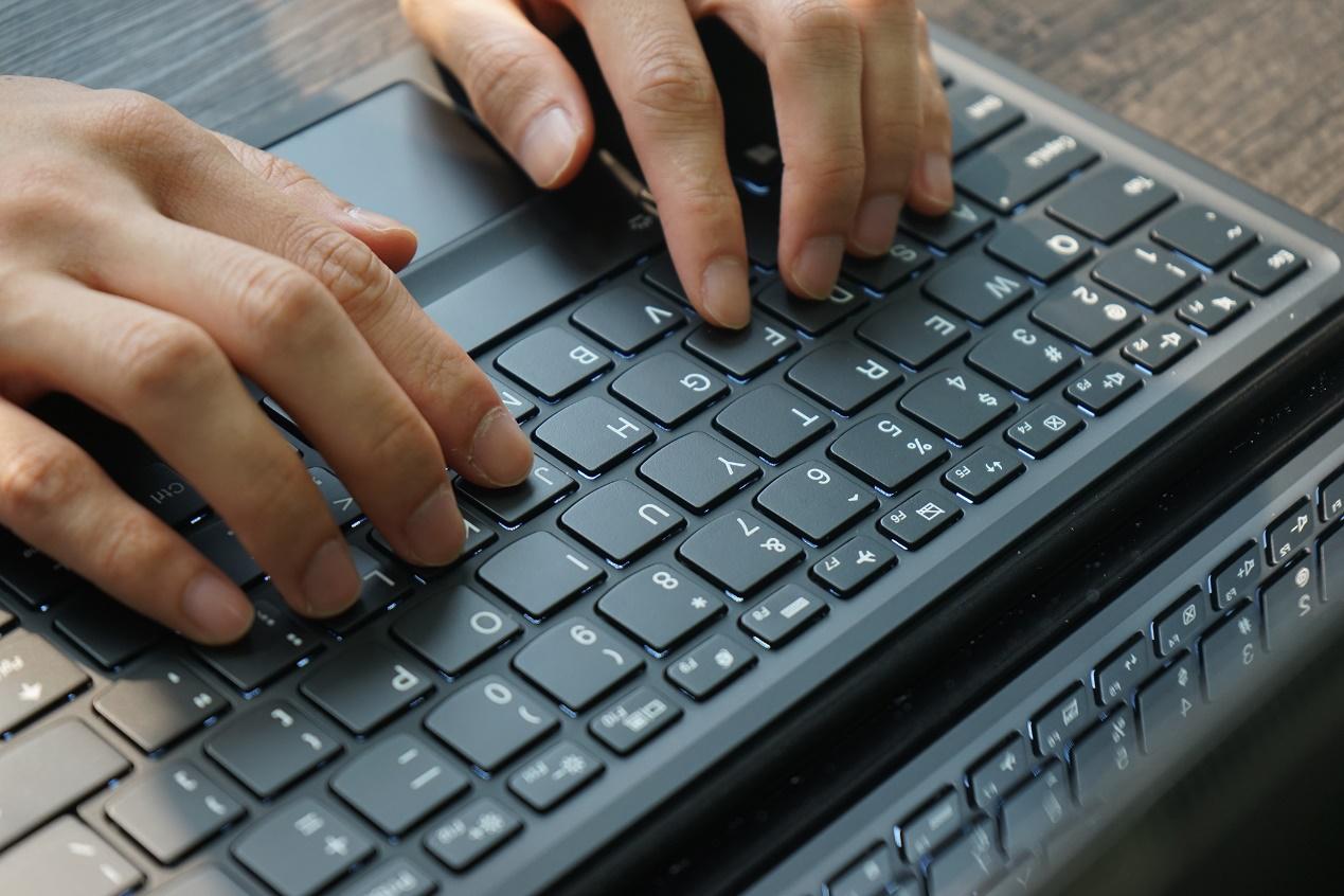 联想miix5尊享版二合一平板电脑,联想miix5视频评测