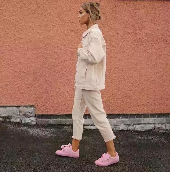 今年很火的小粉鞋,今年流行的小粉鞋