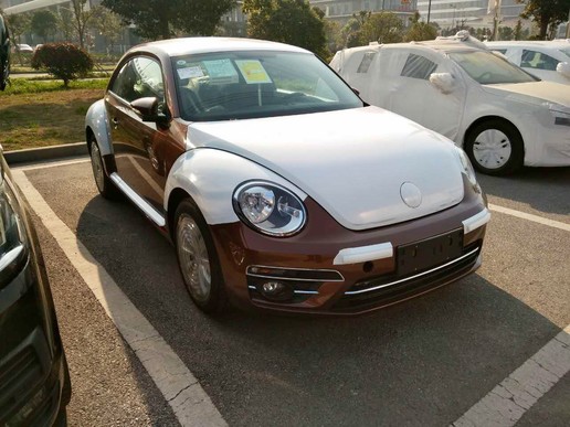 新到17年大众甲壳虫,14年大众甲壳虫白色驾驶感受