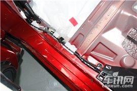 2019逍客发动机舱拆解教程,日产逍客底盘拆解1.3t视频