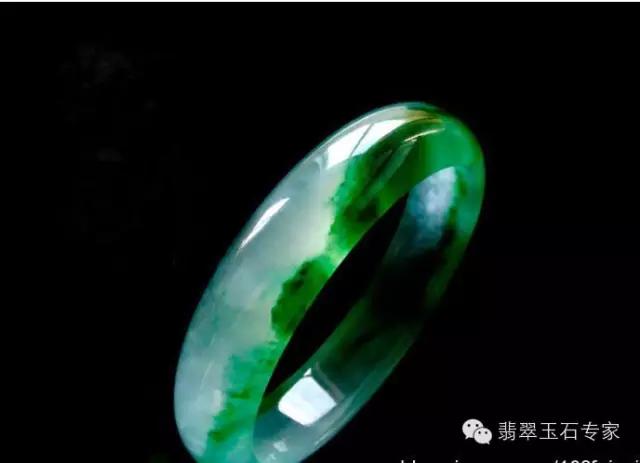 专家鉴别镯子,黄金手镯选购技巧和注意事项