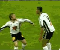 足球最明显的假摔,足球史上最佳假摔