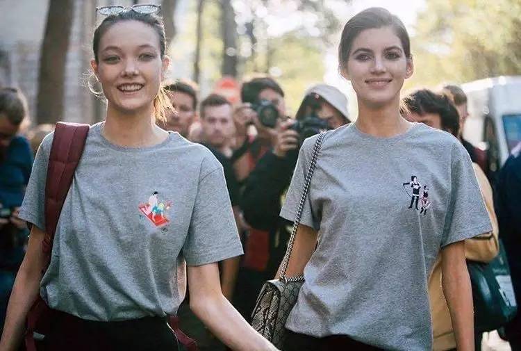 t恤牛仔甜酷,今夏流行这4种t恤时尚又百搭