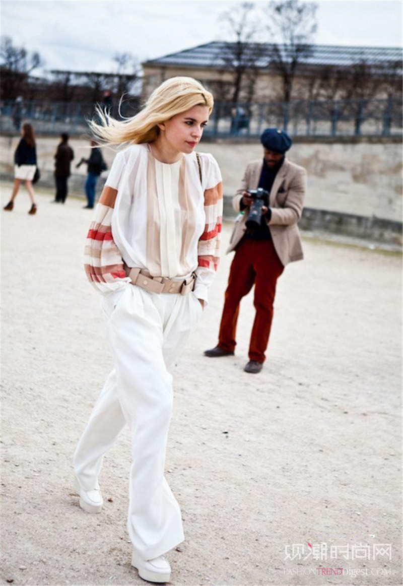 街拍清凉雪纺衫如何穿出品质感,长袖夏季雪纺衫穿搭技巧