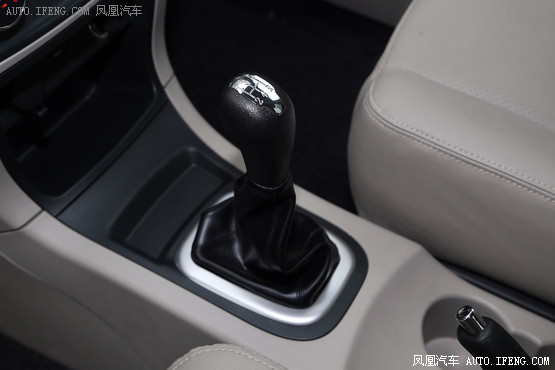 郑州日产帅客七座商务车是几速,郑州日产帅客七座车宽多少厘米