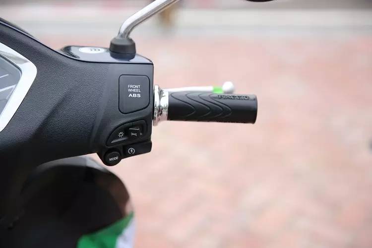 2020款比亚乔medley150liberty,比亚乔liberty150和medley150后挡泥板