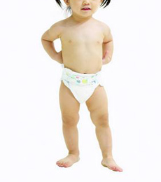 牛仔裤秒变牛仔短裤教程,牛仔裤秒变背带裤