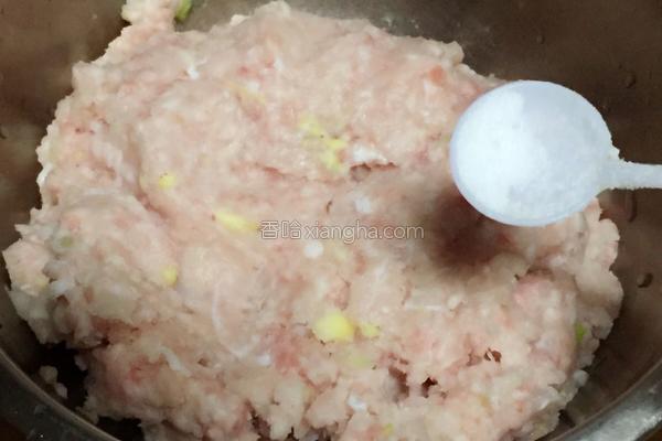 鱼肉怎么做不腥不老口感滑嫩？记住6个诀窍，放心吃！