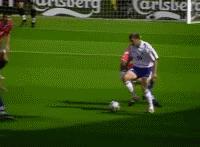 盘点绿茵场上精彩过人,比武打片还精彩的格斗比赛