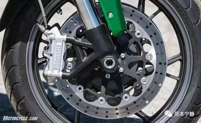 贝纳利黄龙600tnt试驾,贝纳利502c和黄龙600