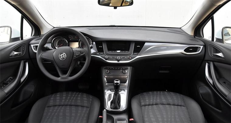 两厢紧凑型车哪款更适合家庭使用,操控最好空间大的两厢车