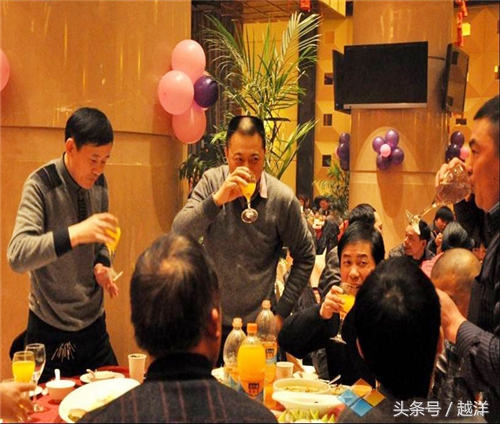 每天学会一个交际小技巧,50个打动人心的交际技巧